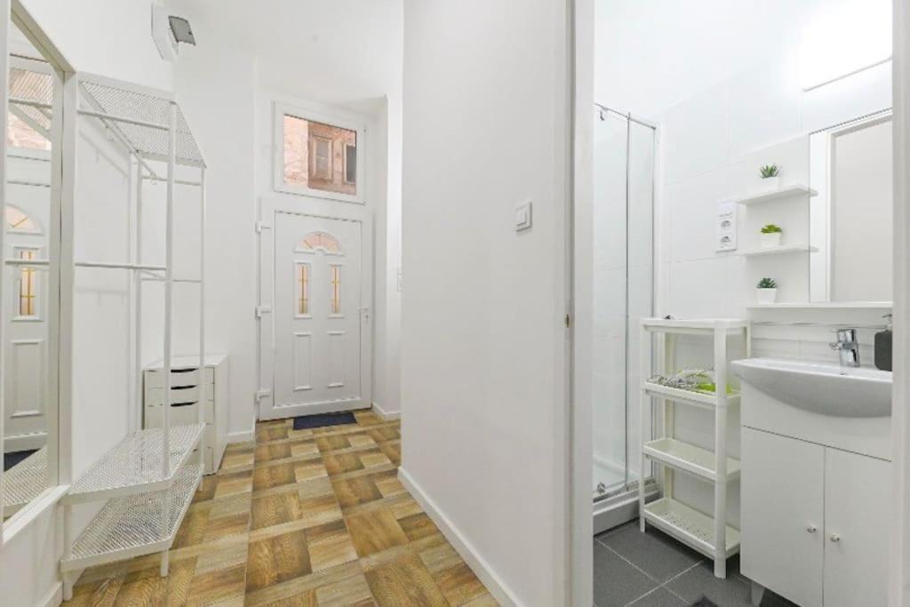 2 Bedroom Flat In Damjanich Str., Hirsch Budapest Ngoại thất bức ảnh