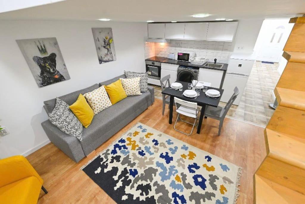 2 Bedroom Flat In Damjanich Str., Hirsch Budapest Ngoại thất bức ảnh